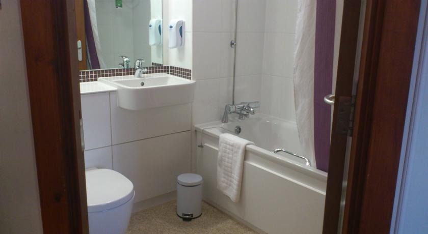Premier Inn Basildon East Mayne Номер фото