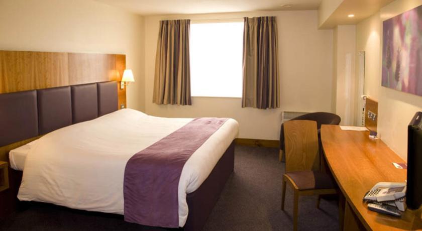 Premier Inn Basildon East Mayne Номер фото